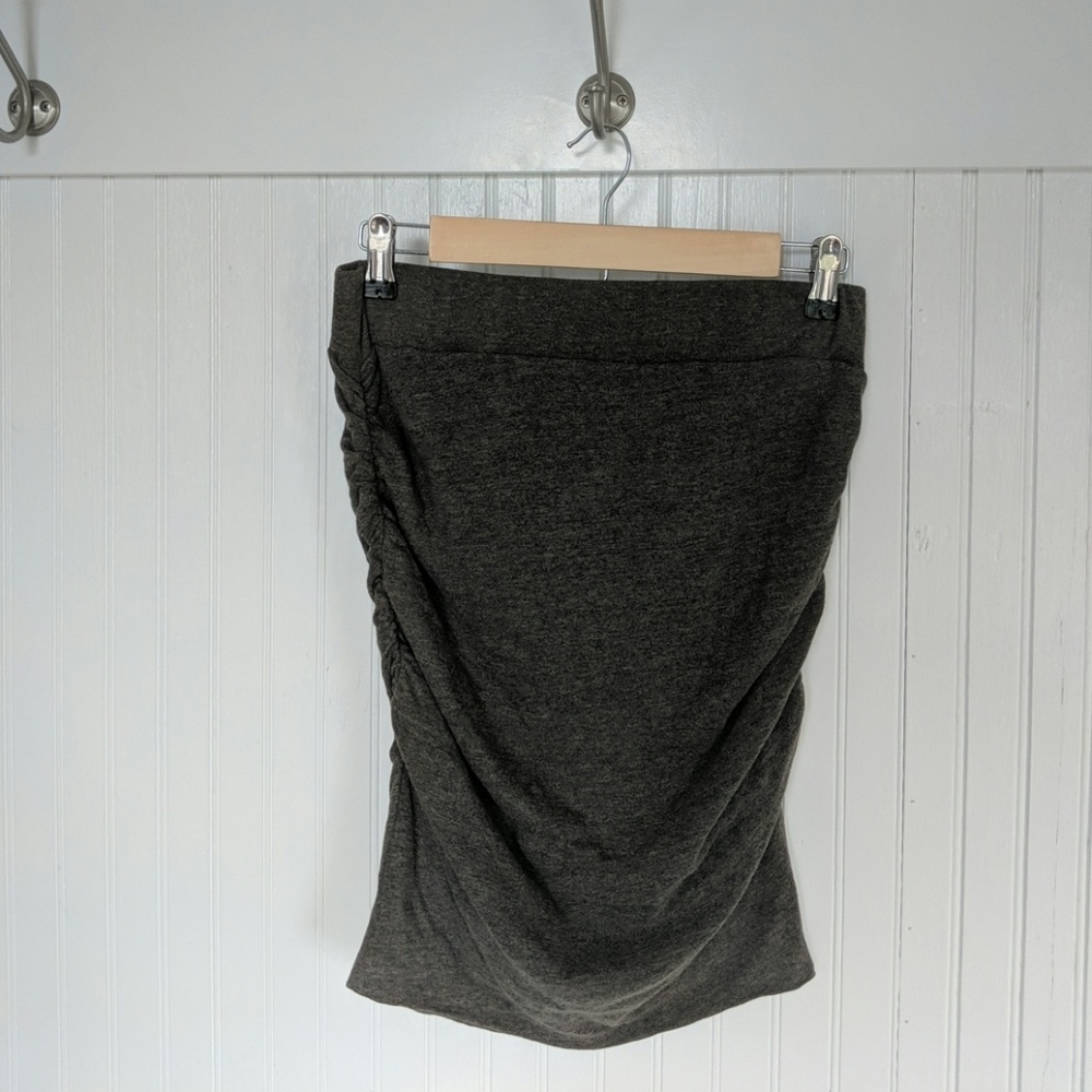 EUC boutique Monrow mini skirt